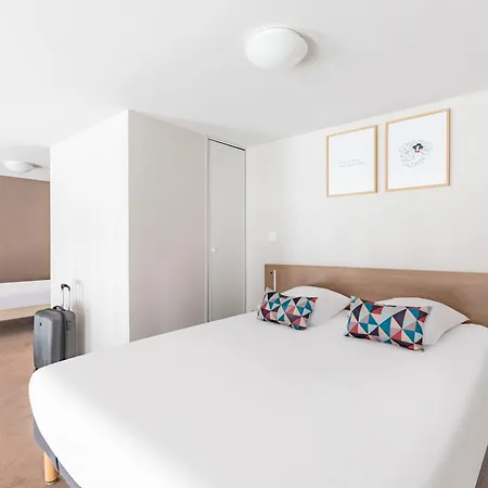 Appart'city Confort Centre Aparthotel Reims
