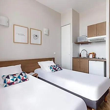 Appart'city Confort Centre Aparthotel 3*