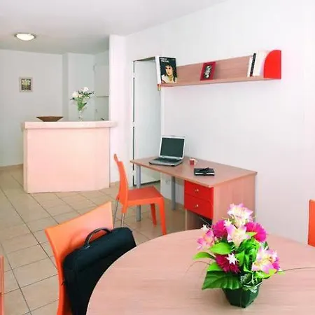Appart'city Confort Centre Reims