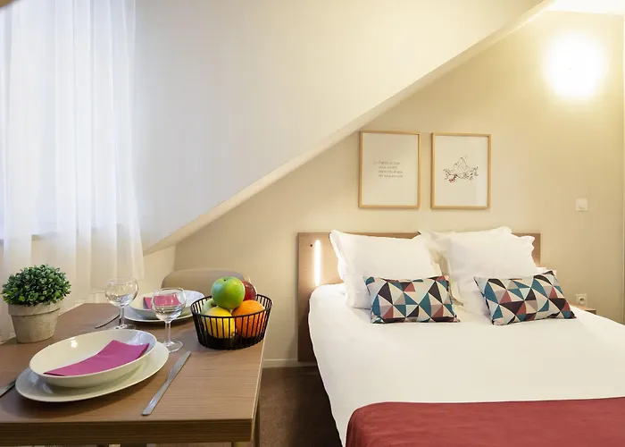 Appart'city Confort Centre 3* Reims